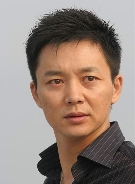 各抒己见 老了反而魅力大增的“叔圈天菜”，他们的共同点是把演戏当作热爱