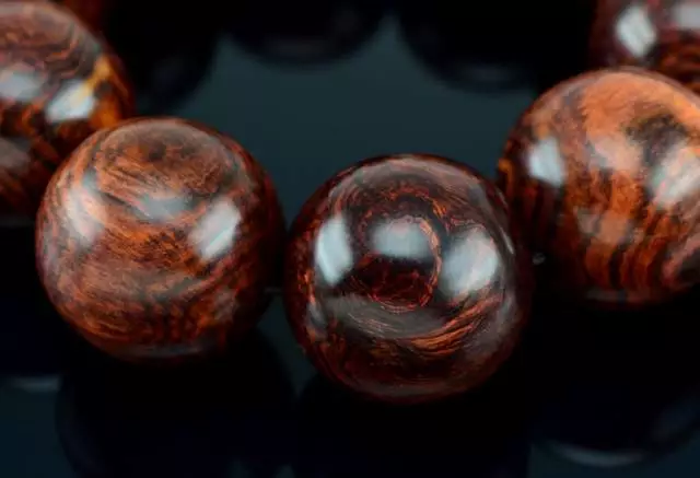 钱币|文玩圈 8 大“奢侈品”手串！天珠只能排第二