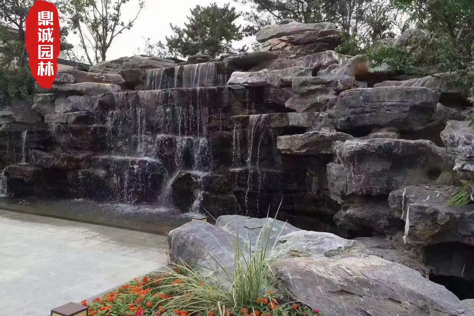 太湖石庭院别墅假山造景设计