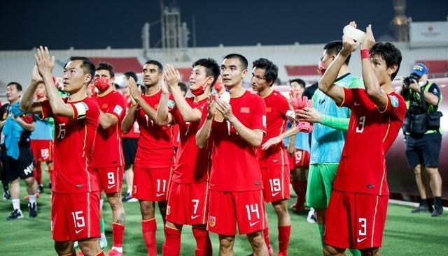 国足|大反转！中超归化笑话被喊入选国足，本人放话令人感动！