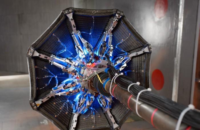 南极 我国空间站航天员出舱,身穿的3000万元衣服,为何无法带回地球?