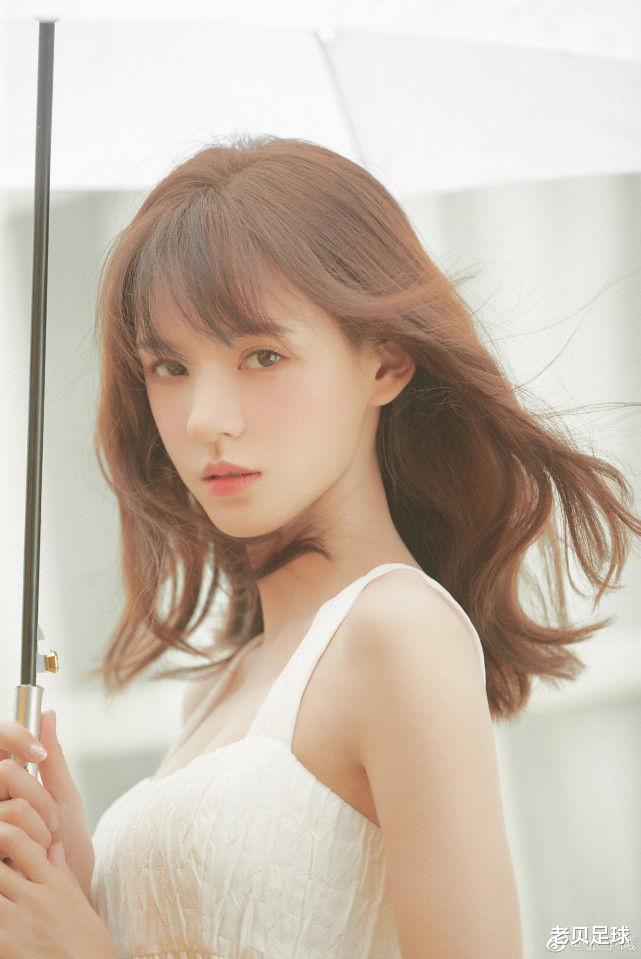 王思聪|王思聪举办34岁生日会，身边美女如群，怪不得杨幂赵丽颖看不上他