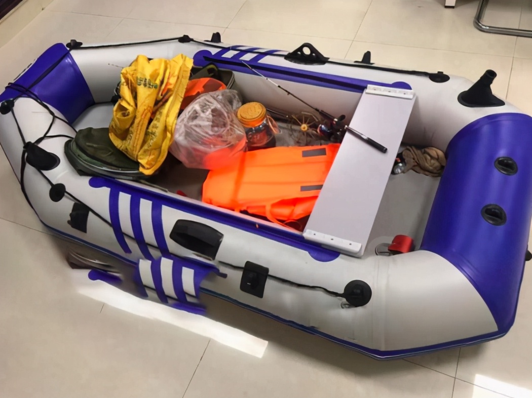 |没撞人也要赔！26岁男子夜钓遇“浮尸惊魂”跳江溺亡，家属索赔92万