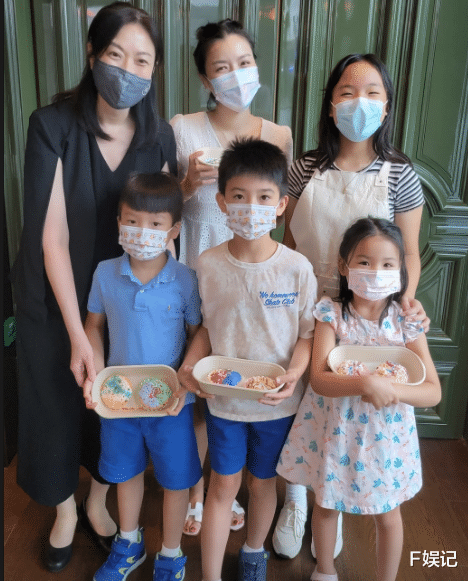 陈茵媺|陈豪亲自为老婆陈茵媺拍摄多张美照 夫妻俩手牵手露幸福背影合照