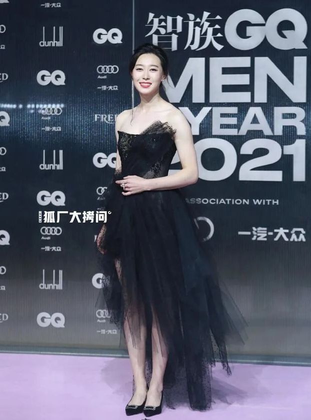 孙一文|baby孙一文同框?身高和气质都输给对方,baby微笑唇太出戏