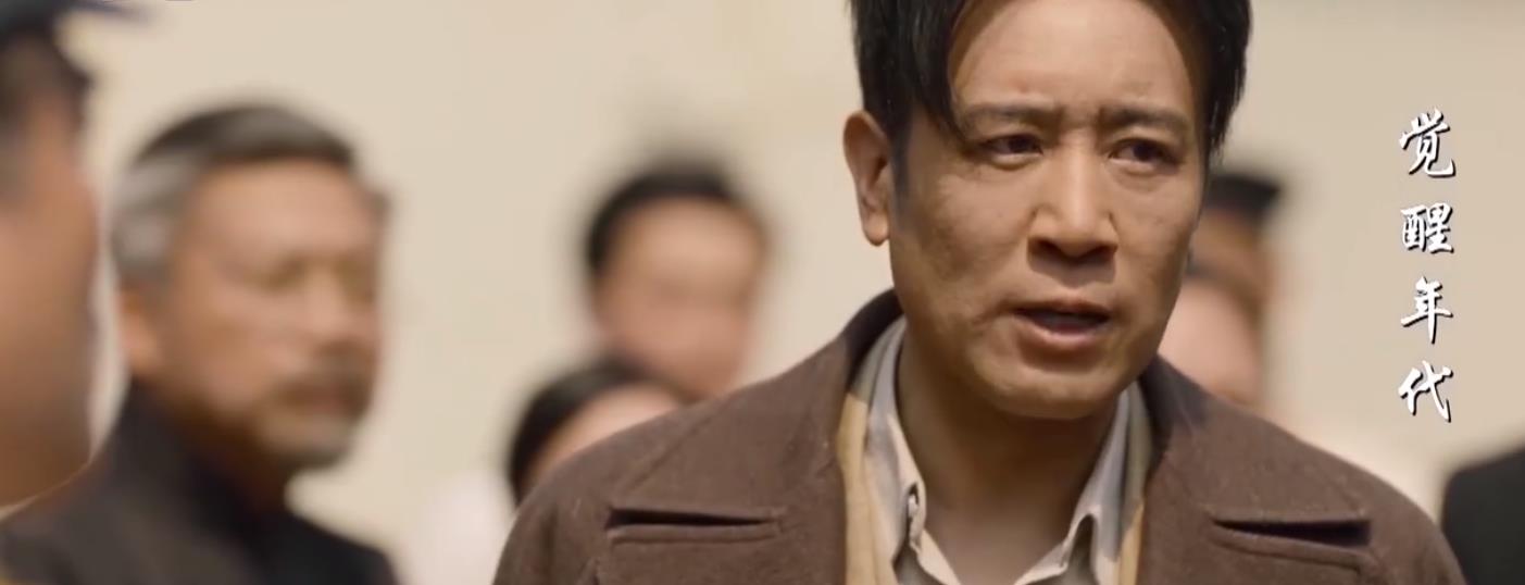 姚姚时尚|官方通报西安地铁保安拖拽女乘客：7人被处理，保安陈某被停职