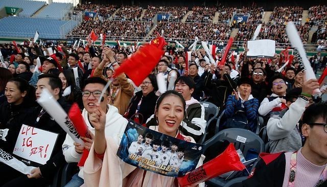 素手挽清说 EDG夺冠的背后：中国电竞的逆袭之路，有多辛酸？