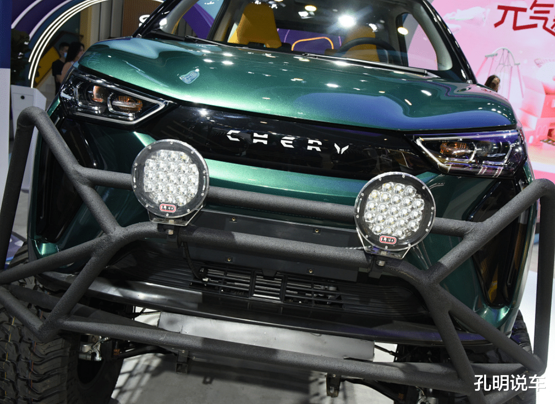 民警 想学长城玩越野?奇瑞“大脚蚁”参展,网友:不怕翻车吗