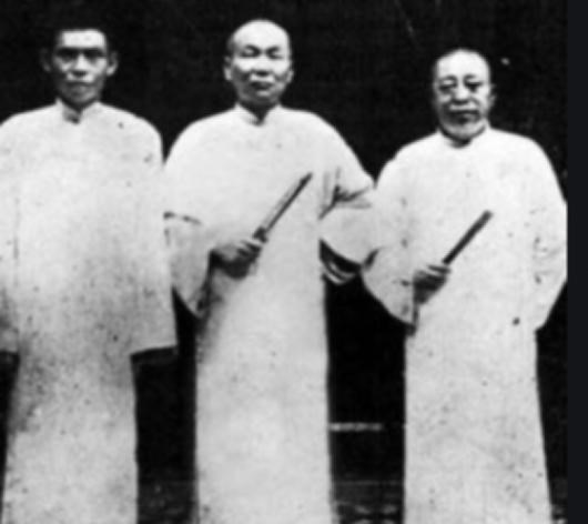 悦姐ya|张啸林当汉奸遭到击杀，谁是幕后指挥？看似是悬案，其实心照不宣