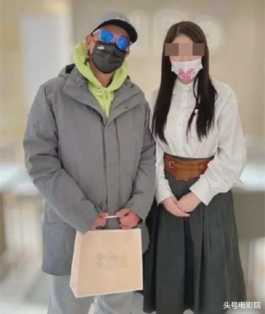 钻戒|陈小春买钻戒被拍，娱乐圈谁的钻戒大？张雨绮不买1克拉以下的