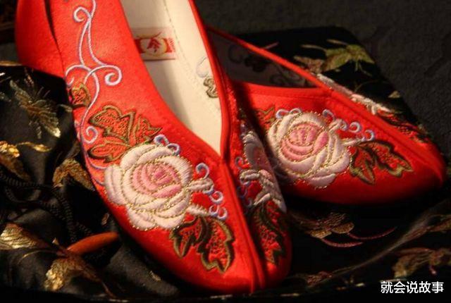 就会说故事 民间故事：老爹走夜路去看儿，回来后儿子成了女婿