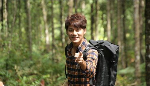 分居|又一男星被曝离婚，与小10岁妻子结婚9年聚少离多，如今已分居