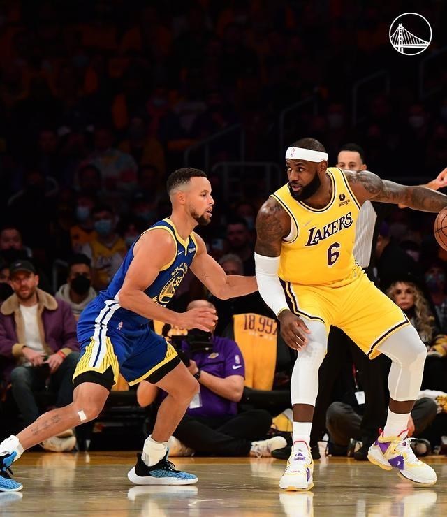 嘟小薯 爆冷！5虎将80+31，勇士逆转湖人！库里3双，詹眉67+22，威少8分