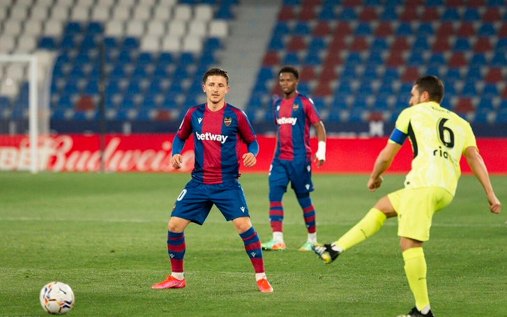 西甲|6-4变1-1！爆3大冷！西甲10冠王双线刹车，创下4大纪录+10年耻辱