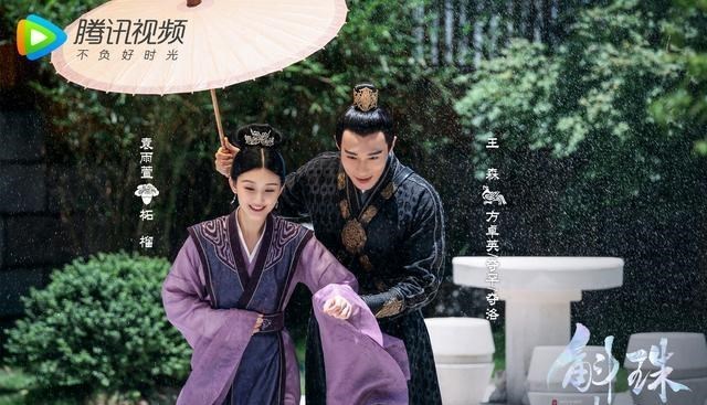 小陈有说 在《斛珠夫人》演杨幂哥哥，戏外却比她小三岁，还和吴京演过战狼