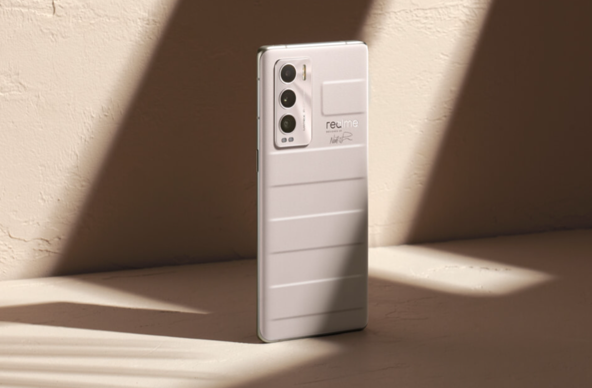 realme|realme增速迅猛,多款机型畅销,仅京东单平台月销便有18万台