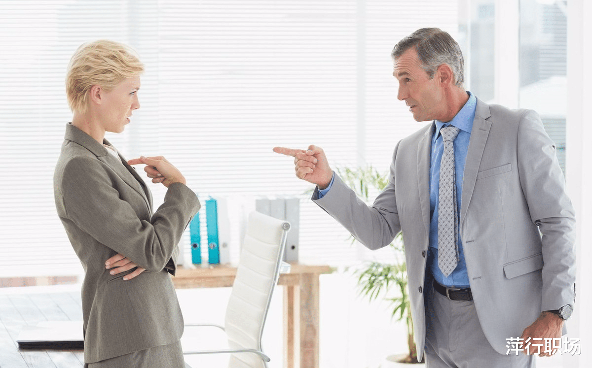 |人到中年，找到这3条出路，跨越自己的“职业天花板”