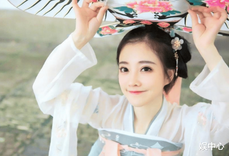 冯提莫|高产女神冯提莫，再度发新歌，这个效率太让粉丝很激动