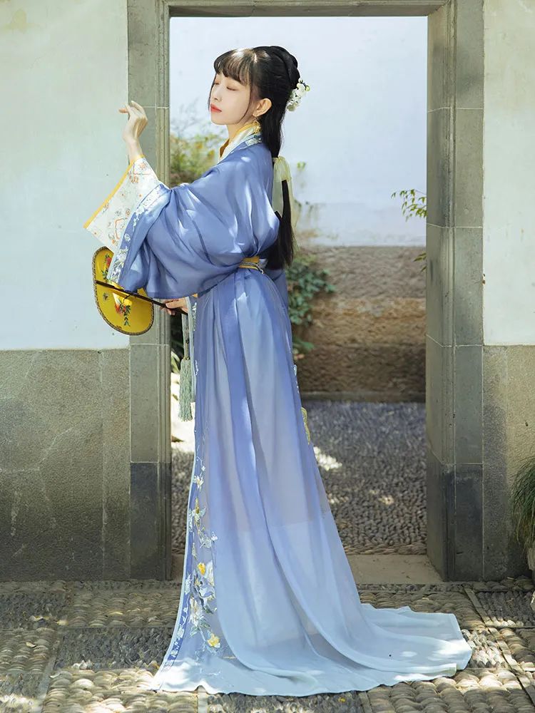 汉服资讯古装文化|汉服真的已经烂大街了?不好意思,这种汉服你一定没在街上见过!