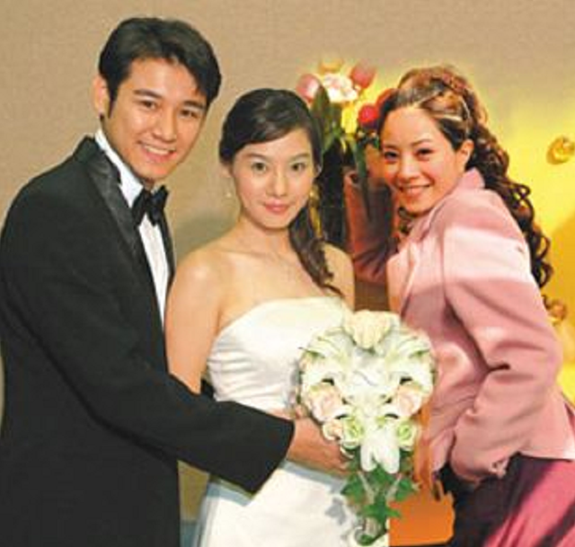 陈熙锋|恭喜！47岁男星终于将当爸，捧36岁妻子孕肚笑容满面，结婚刚2月