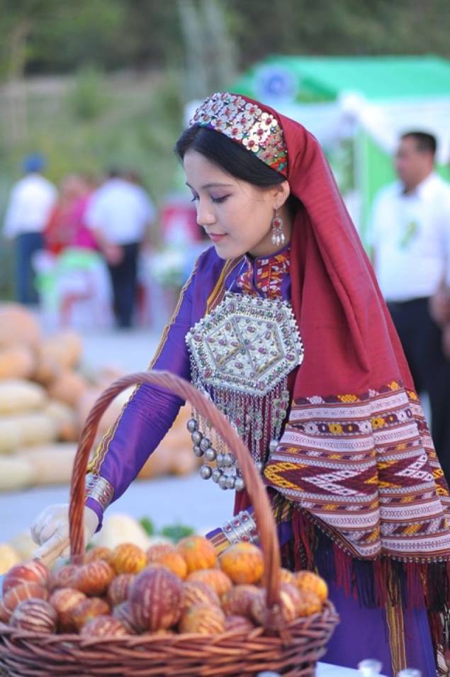 土库曼斯坦 工人月薪200美元的土库曼斯坦，房价竟超香港，生活成本全球最高