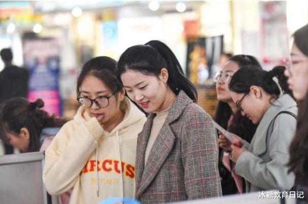 |长期不上班和正常上班的人的区别，差距十分明显，真是现实又残酷