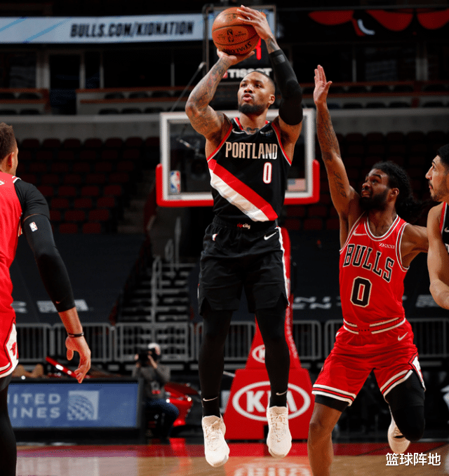 篮网队|官宣！篮网重磅签约，利拉德历史第二，独行侠彻底没戏，鲍尔发声