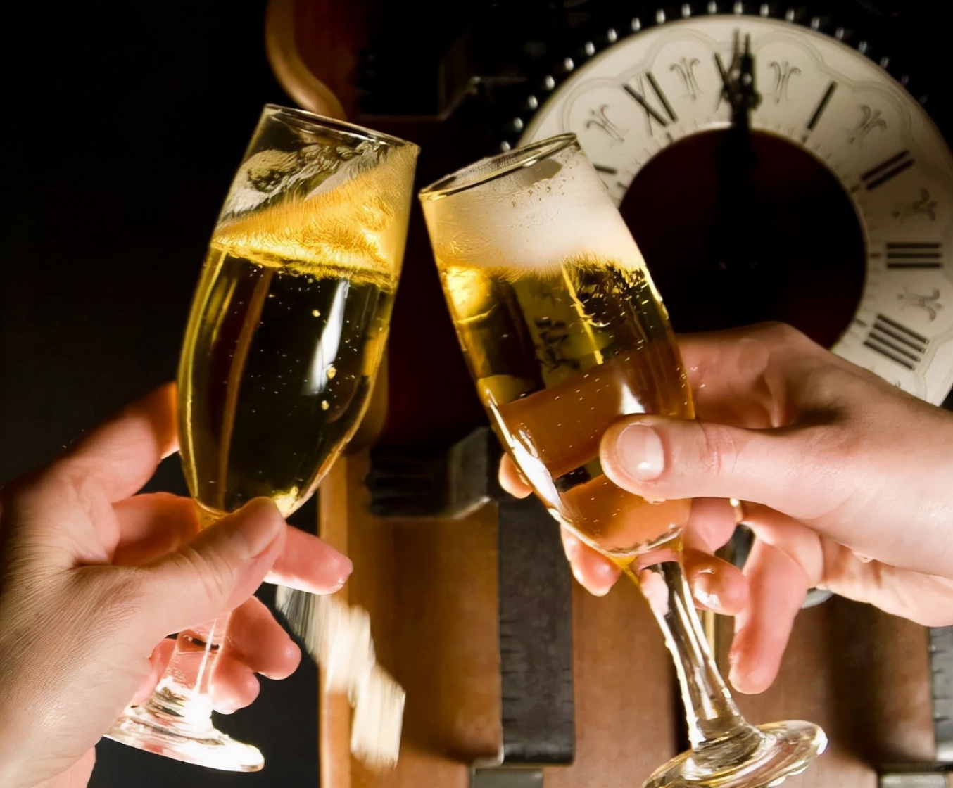 肺病|痛风是拖出来的？医生：不想肾衰，夜晚“两不要”，清晨“两坚持”