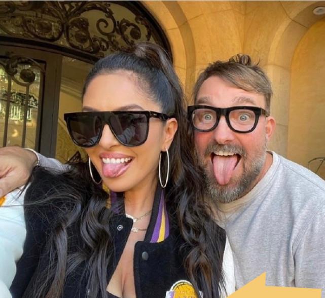 DrLion狮博士|为科比守寡不好吗？瓦妮莎不避嫌，参加单身派对，和男人贴脸互动