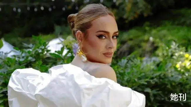 她刊 暴瘦90斤、花7亿离婚，她凭一首歌走出绝境