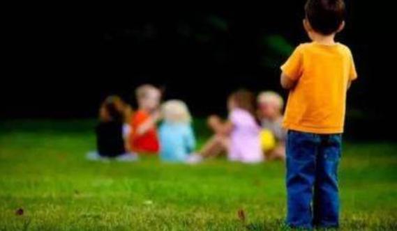 西红柿妈妈|孩子上幼儿园,可能正默默忍受“新型冷暴力”,家长别啥也不知道