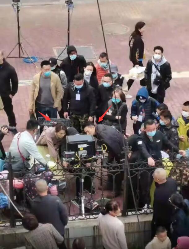 刘涛|刘德华与刘涛搭档拍戏，二人片场超敬业，刘涛身材被路人拍五五分