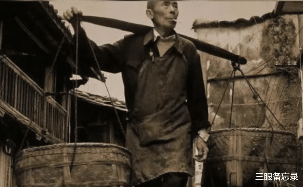 三眼备忘录|古老赊刀人，为何又重现农村集市，他们为何做赊账生意？他们说了什么？