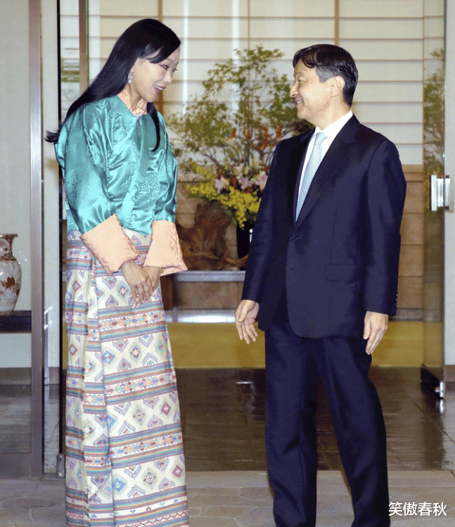 4年前，不丹二公主會見日本德仁天皇，冰山美人罕見微笑鳳眼迷人-圖5