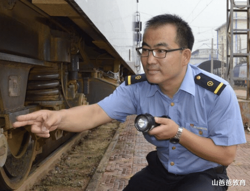 职业教育|有一铁饭碗开始招聘,五险二金工资高,专科生报考更吃香