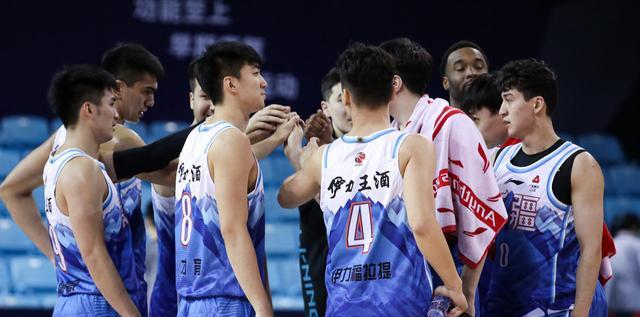 新疆男篮|央视直播！新疆冲击前12关键战，阿的江面对超级双外援，死磕到底