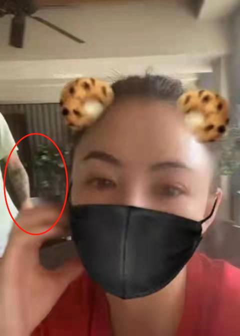 张柏芝|张柏芝亲自买菜被赞接地气，素颜出镜颜值很能打，三胎生父疑曝光