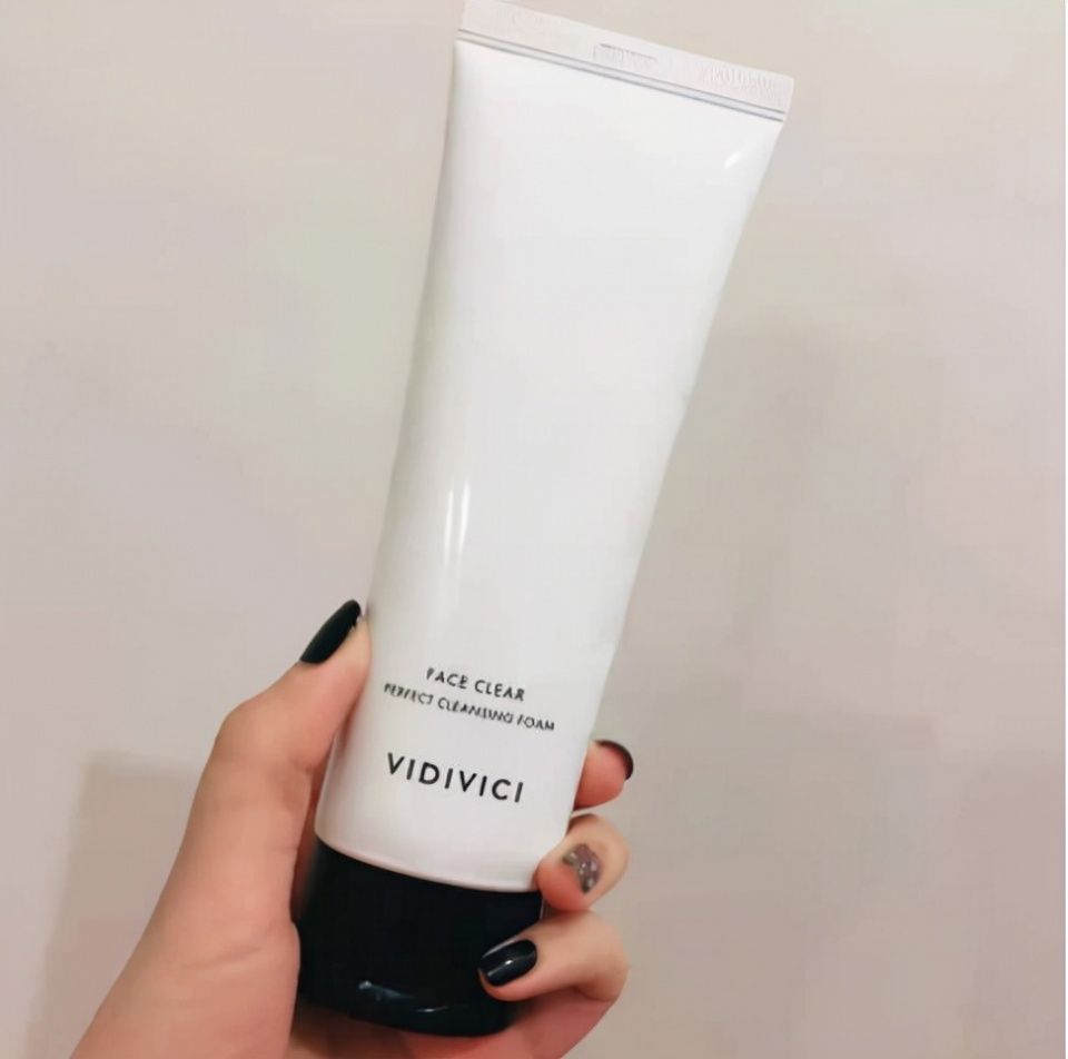 洗面奶 好用又不贵的洗面奶有哪些？这几款不紧绷，滋润你每一寸肌肤