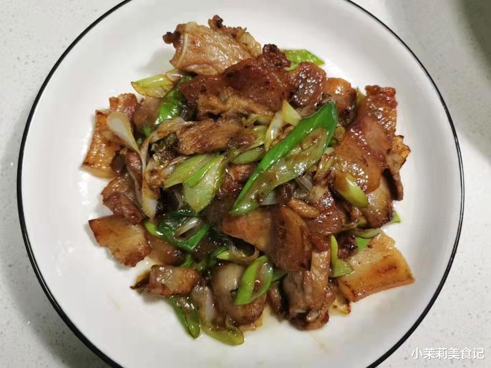 血糖|冬天保存大葱，我有办法，用矿泉水瓶就搞定，每天都吃新鲜的大葱