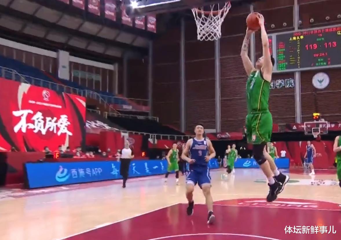 辽宁男篮|耻辱输球后，辽篮主帅送了郭艾伦3个字，韩德君赛后感言意味深长