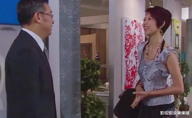 珠光宝气|珠光宝气：说起老少恋，还得是蔡少芬与岳华，堪称经典之作