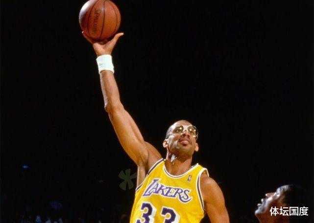 得分王|NBA职业生涯拿三万分有多难？满打满算，75年至今一共也就7人