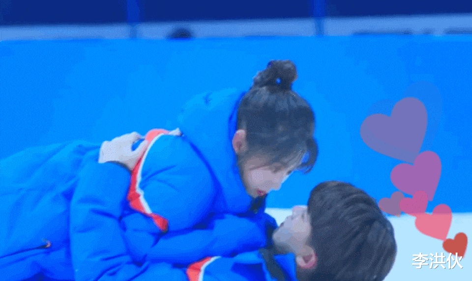 吻戏|新剧吻戏全部用吻替，任嘉伦对吻戏的操作引人不满：嘴镶金了吗？