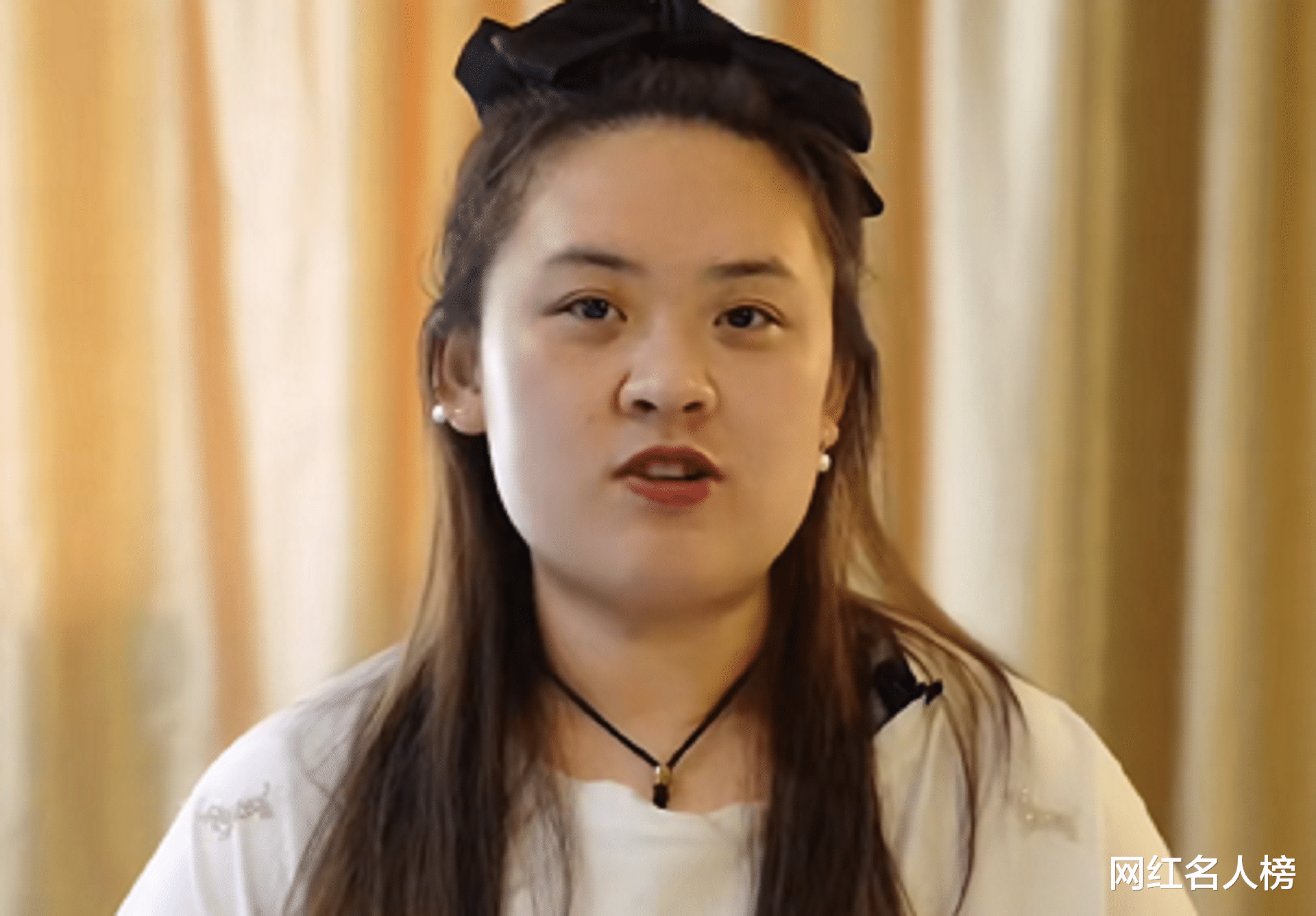 彭于晏|王昭君：506斤多肉姑娘10个月暴瘦293斤，穿坏3双鞋磨破五条裤！