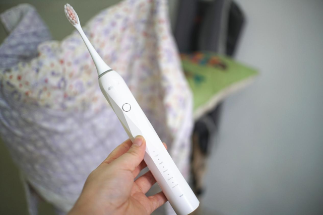 口腔大讲堂|辛月谈牙：什么电动牙刷好？2021性价比高的电动牙刷排行