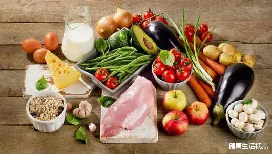 刘亦菲|刘亦菲瘦出排骨胸，“天仙”真的大可不必