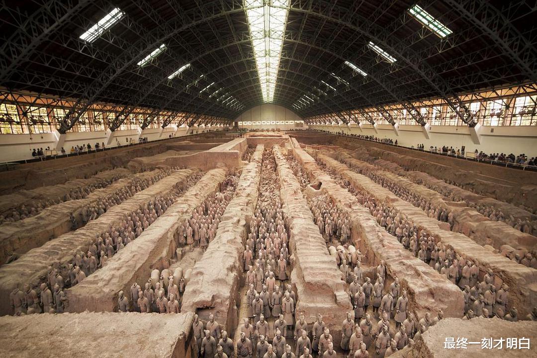 如果你挖穿地球跳进去,将会发生什么?看得我直冒冷汗