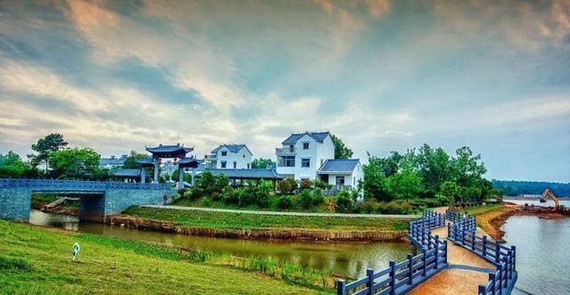 家中大小宝|农民又有好消息,电费缴纳标准变化,农村用电更便宜了?