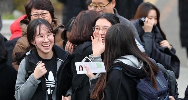 高考|专科生迎来“好消息”，人社部：事业单位不再将专科生拒之门外