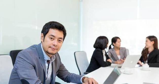 退休 工龄满30年后，只有满足这4个条件，才能提前退休领养老金？